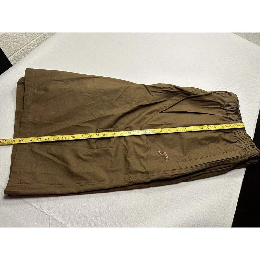 NWT Men's Nike Sportswear Club Oversized Shorts Size XXL-Tall Brown HJ2540-235